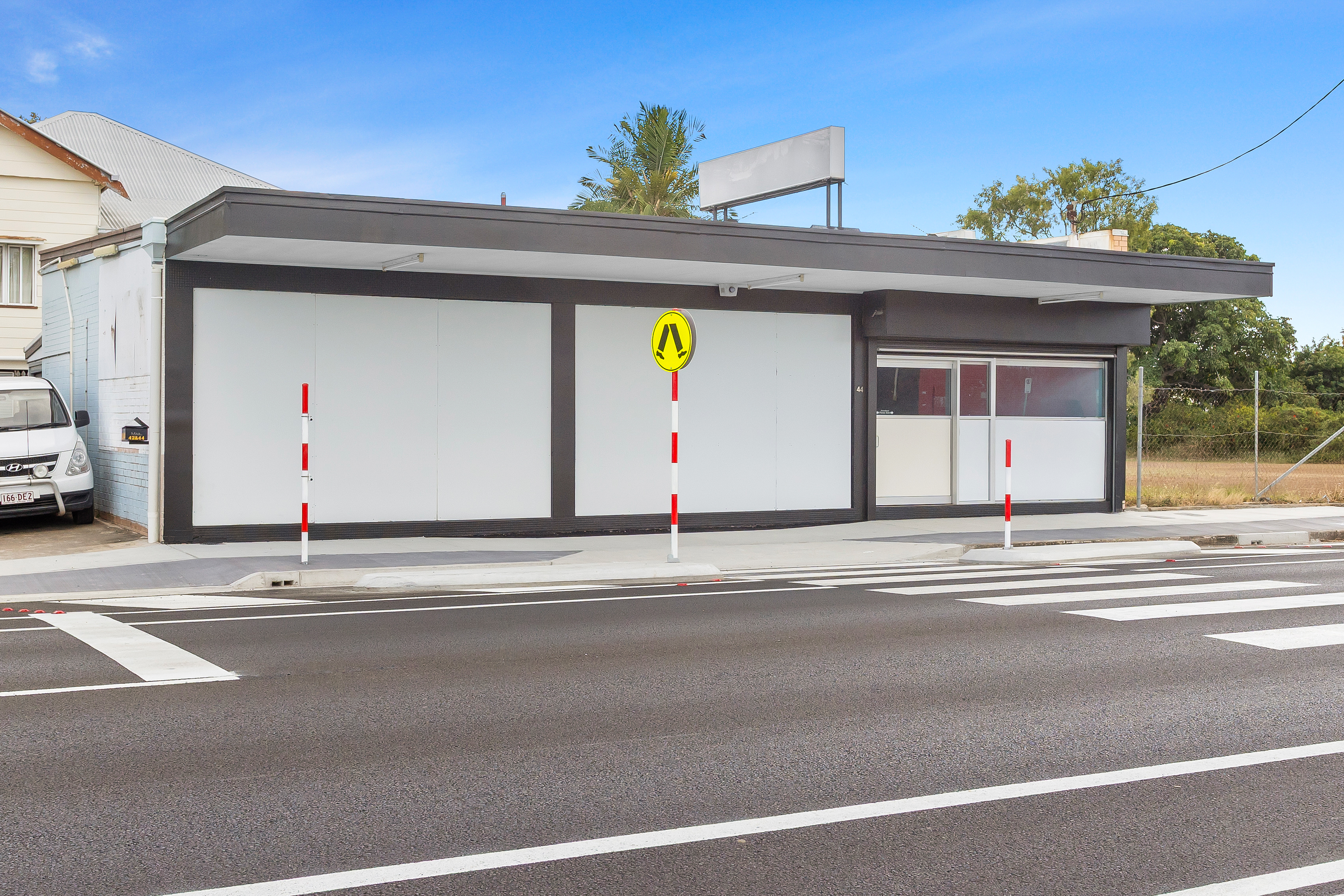 42-44 Main Street, Park Avenue, QLD, 4701