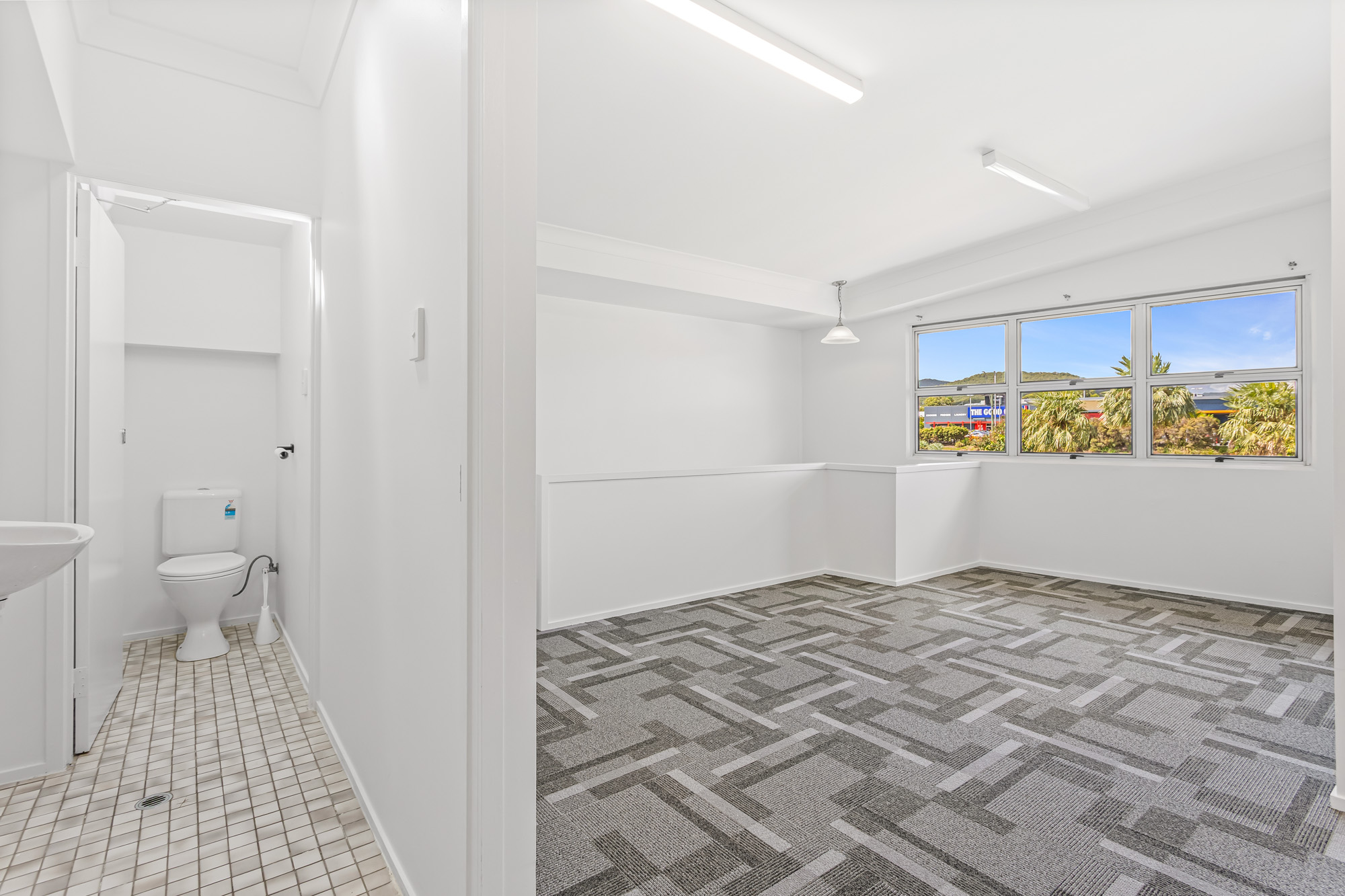 2/415 Yaamba Road, Park Avenue, QLD, 4701 – For Lease | Elders Real Estate