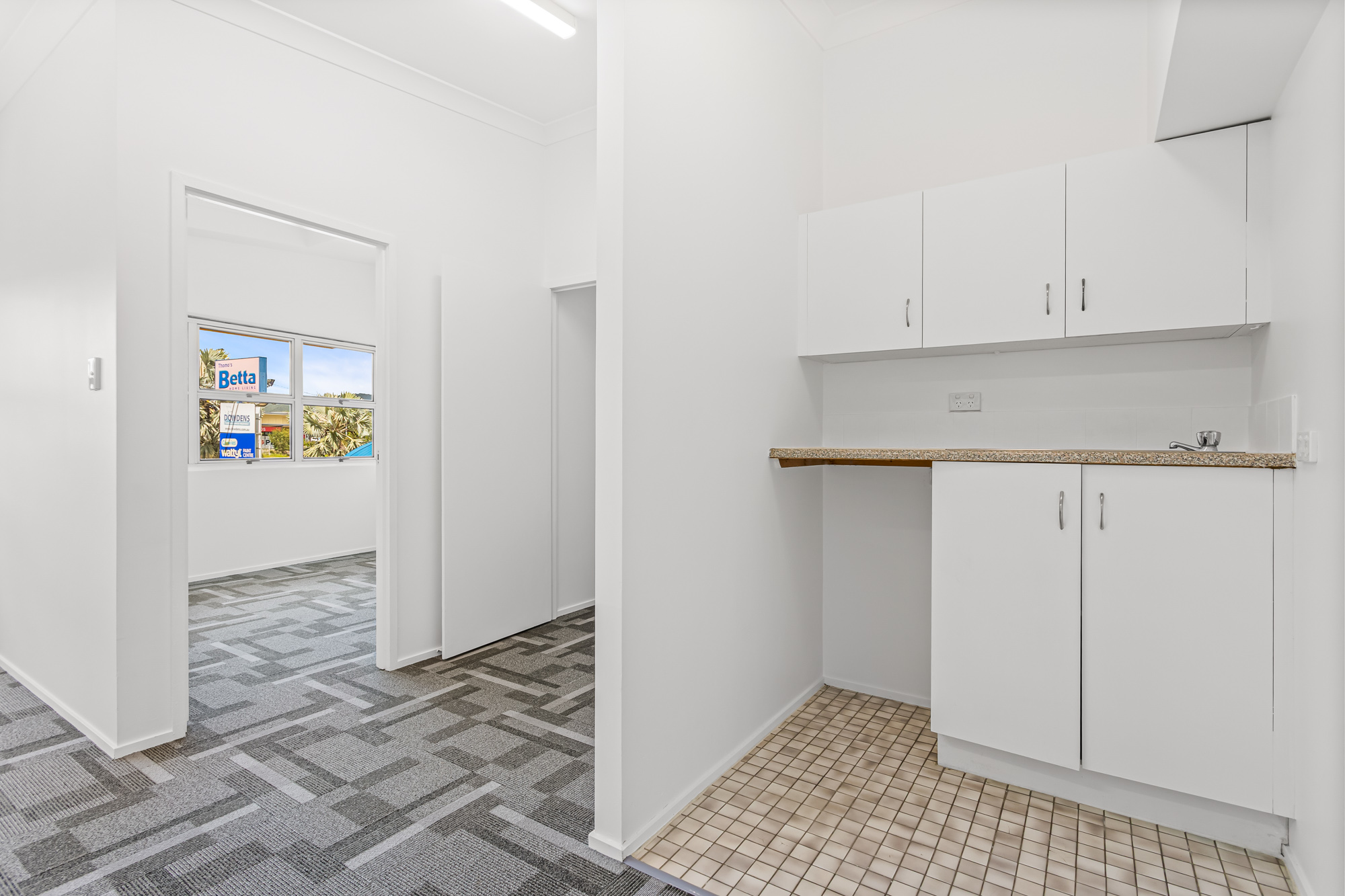 2/415 Yaamba Road, Park Avenue, QLD, 4701 – For Lease | Elders Real Estate