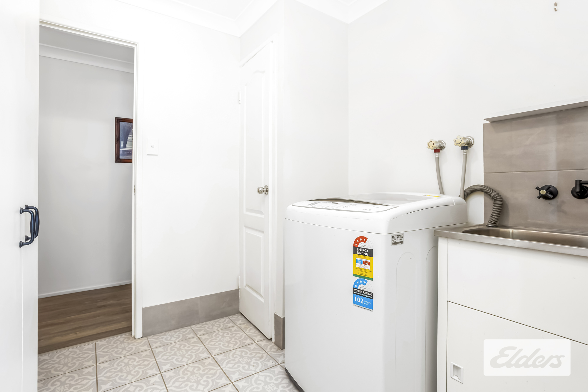 64930 Bruce Highway, Yaamba, QLD, 4704 - Image 14