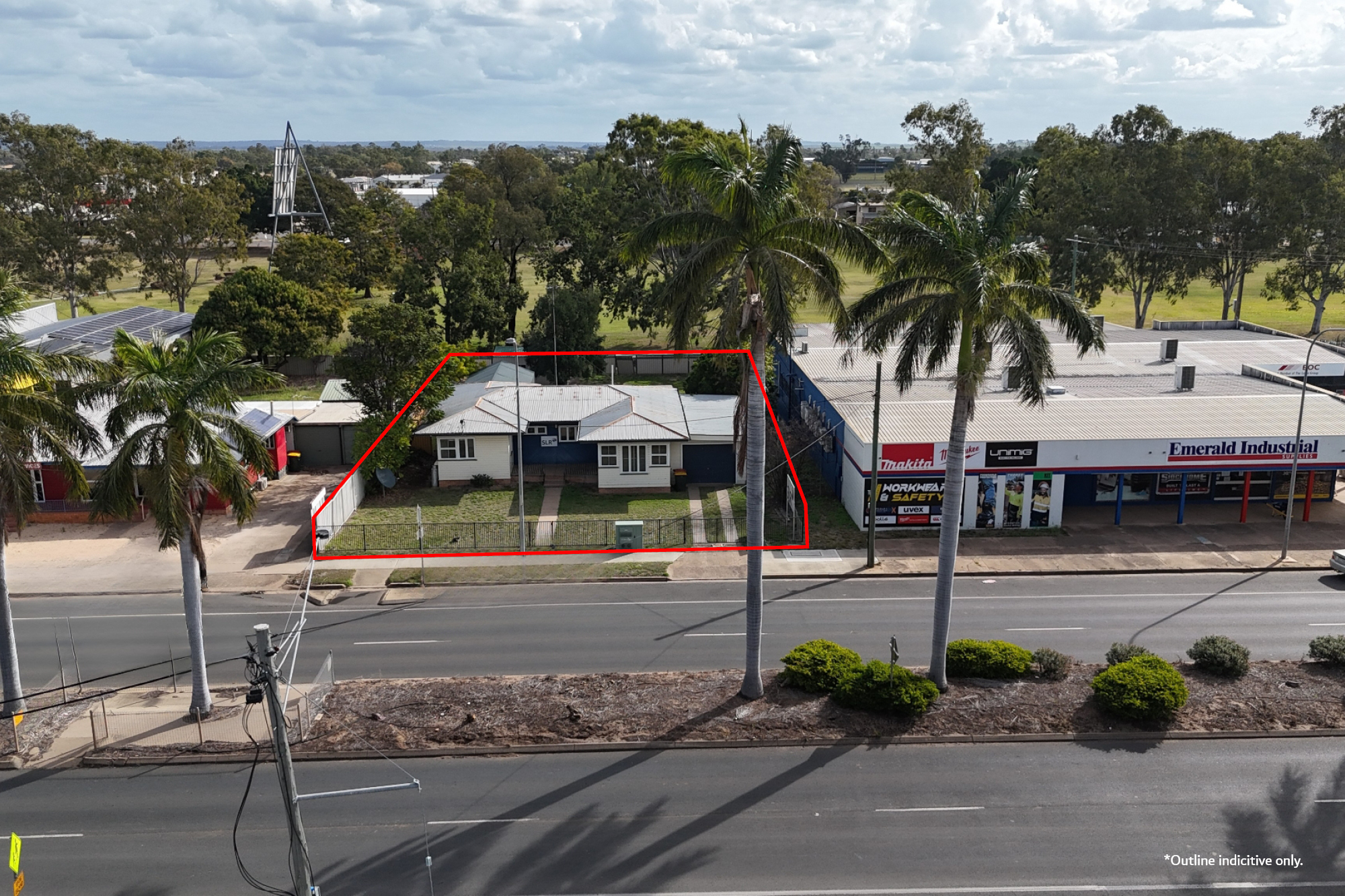 11 Hospital Road, Emerald, QLD, 4720 - Image 2