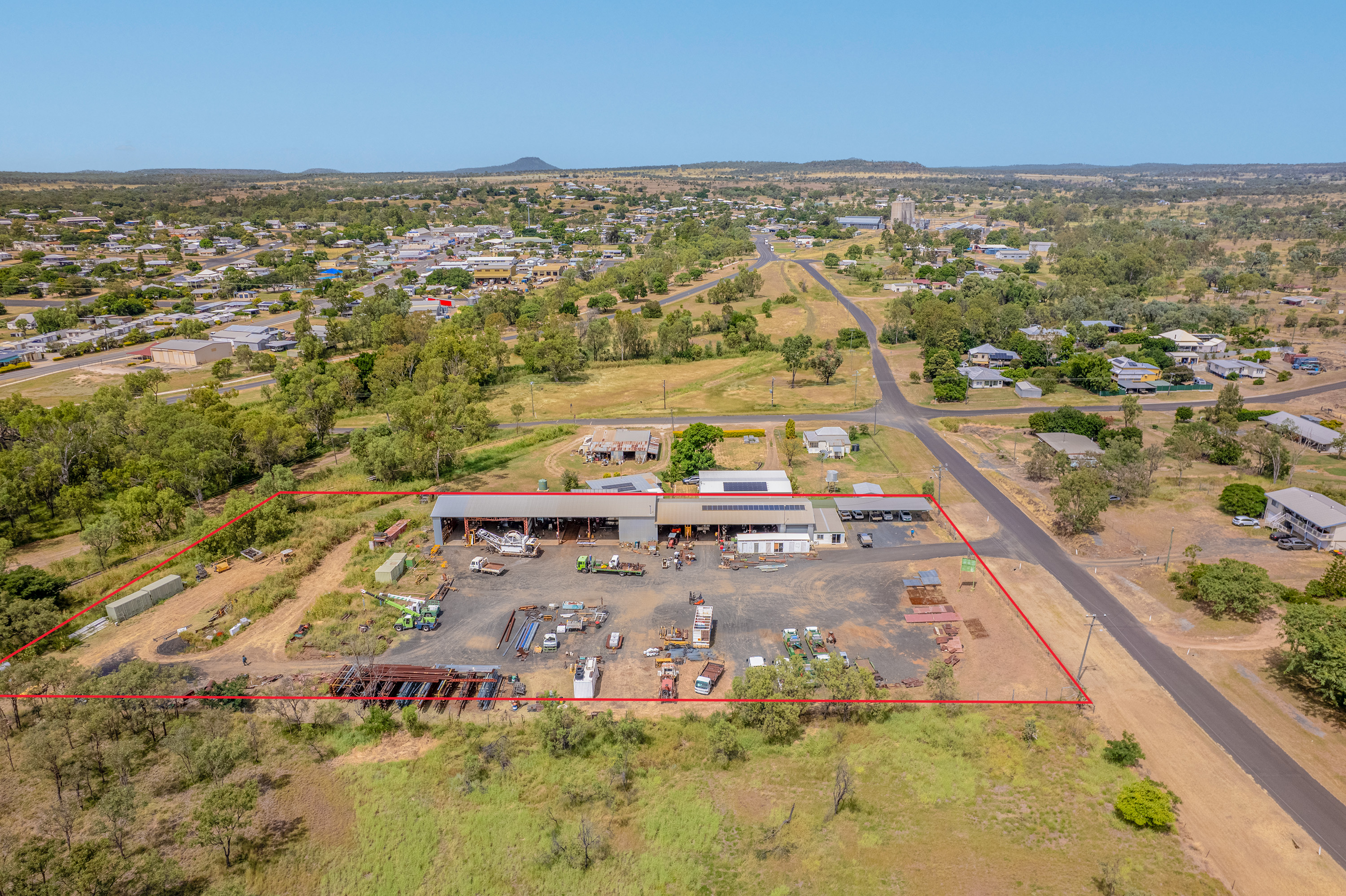 88 Quarry St, Springsure, QLD, 4722 - Image 2