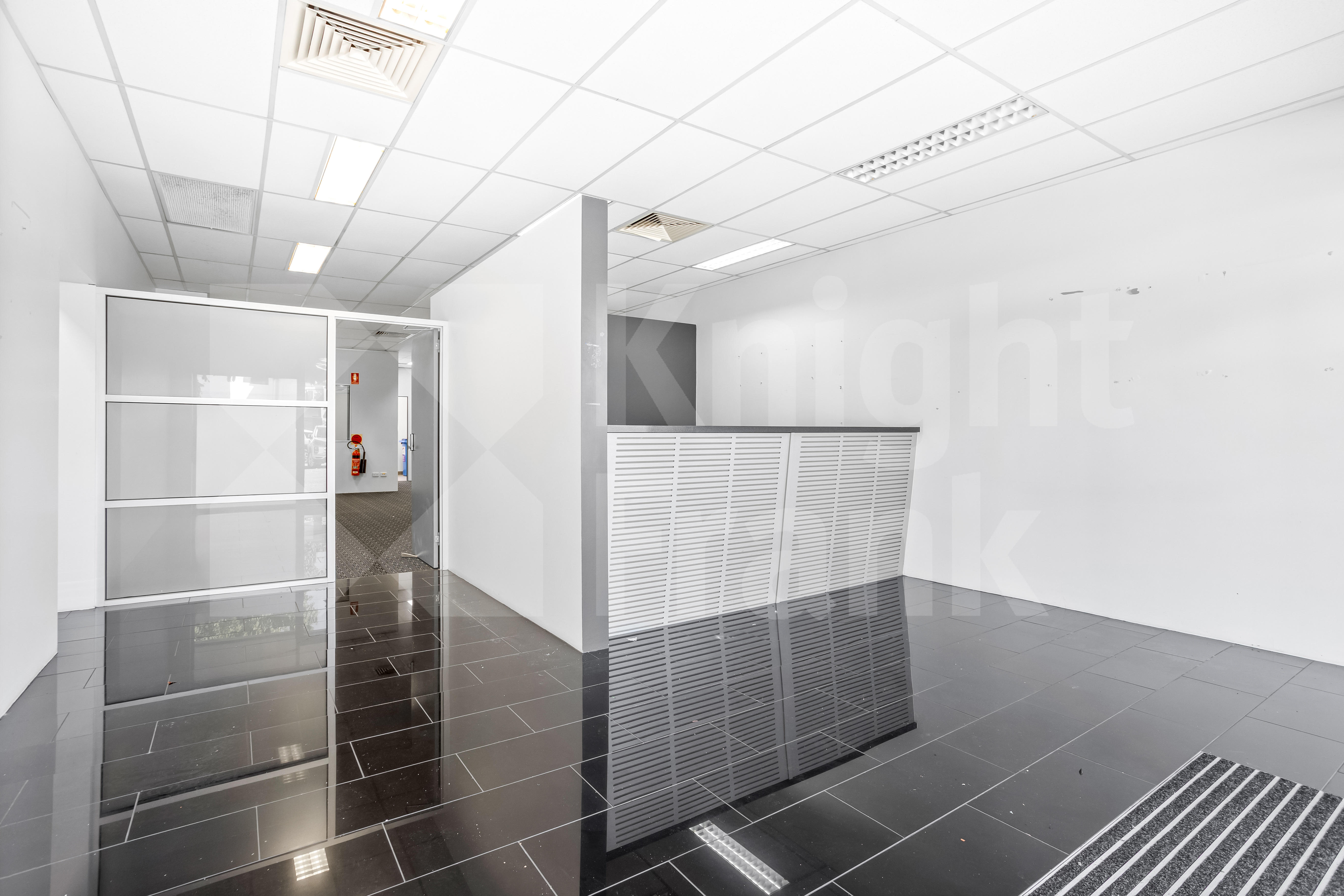 50-52 William Street, Rockhampton City, QLD, 4700 - Image 2