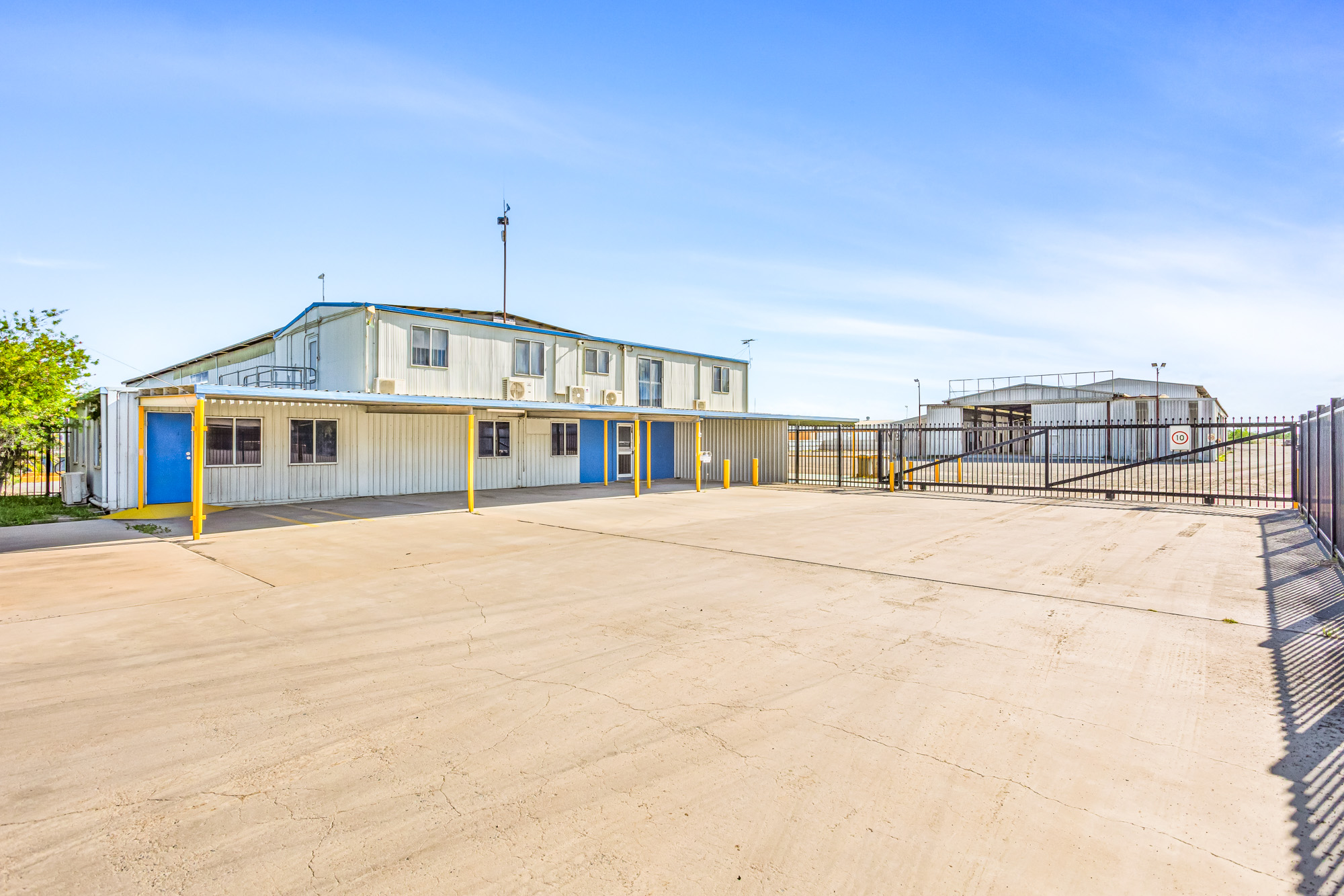 393-409 McLaughlin Street, Parkhurst, QLD, 4702 - Image 19