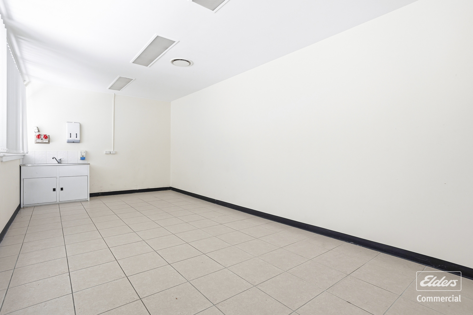155 Alma Street, Rockhampton City, QLD, 4700 - Image 7