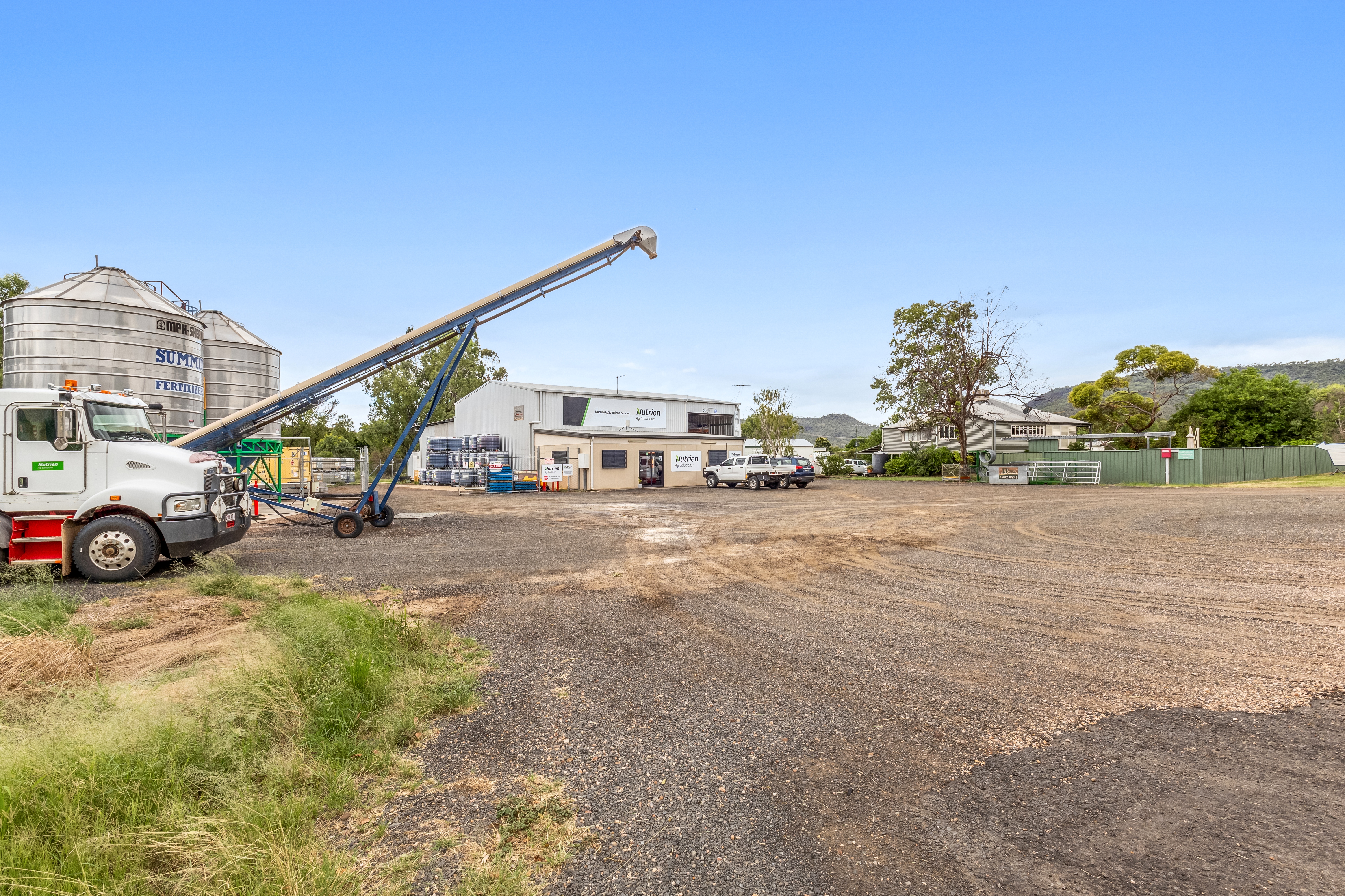 21 Eclipse Street, Springsure, QLD, 4722 - Image 11