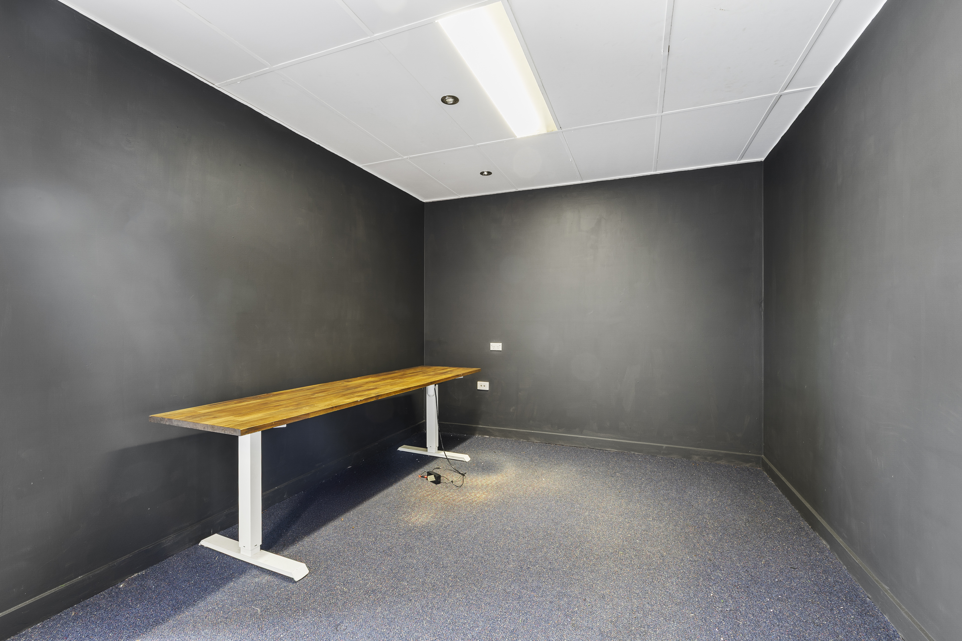 2/39 Gladstone Road, Allenstown, QLD, 4700 - Image 4