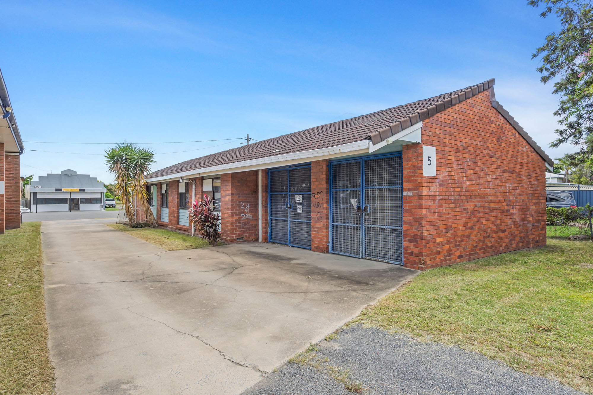 197-199 Campbell Street, Rockhampton City, QLD, 4700 - Image 2