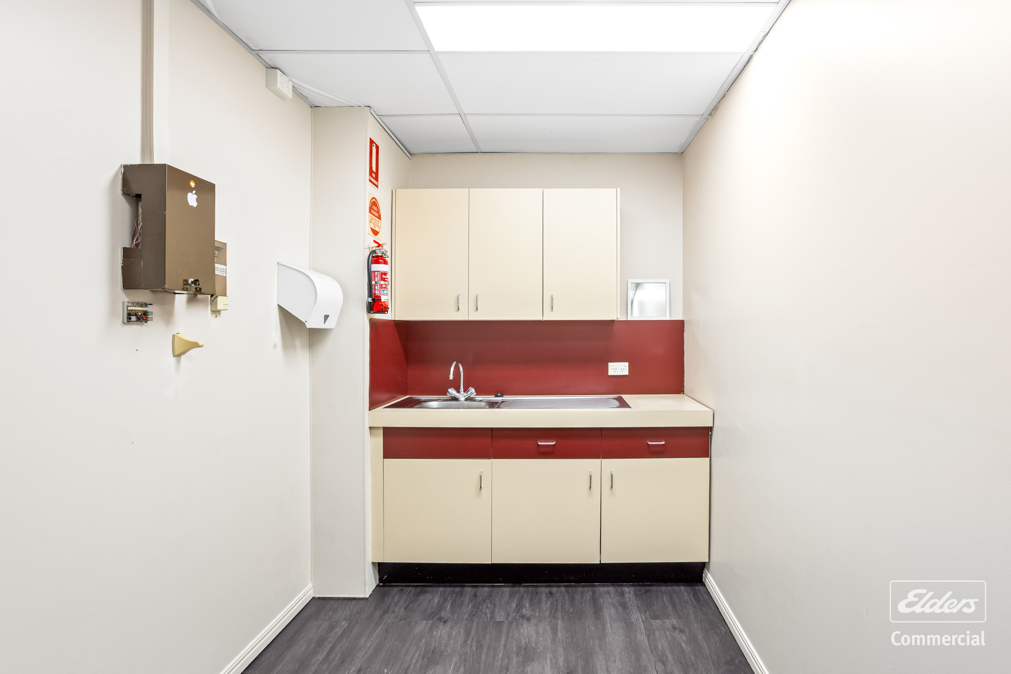 130 Victoria Parade, Rockhampton City, QLD, 4700 - Image 9