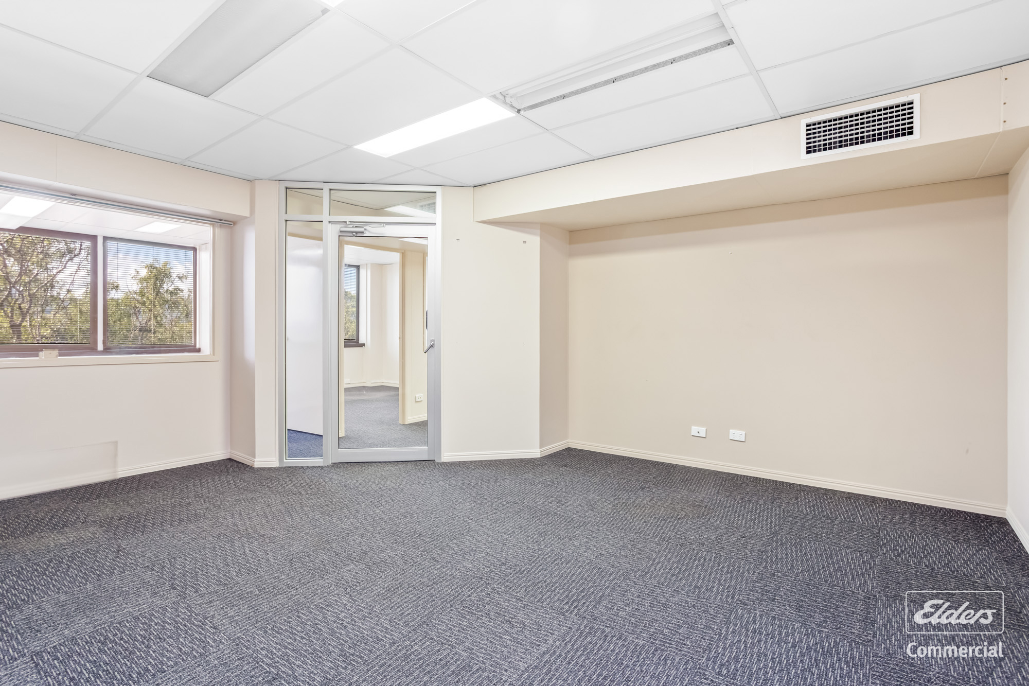 130 Victoria Parade, Rockhampton City, QLD, 4700 - Image 6
