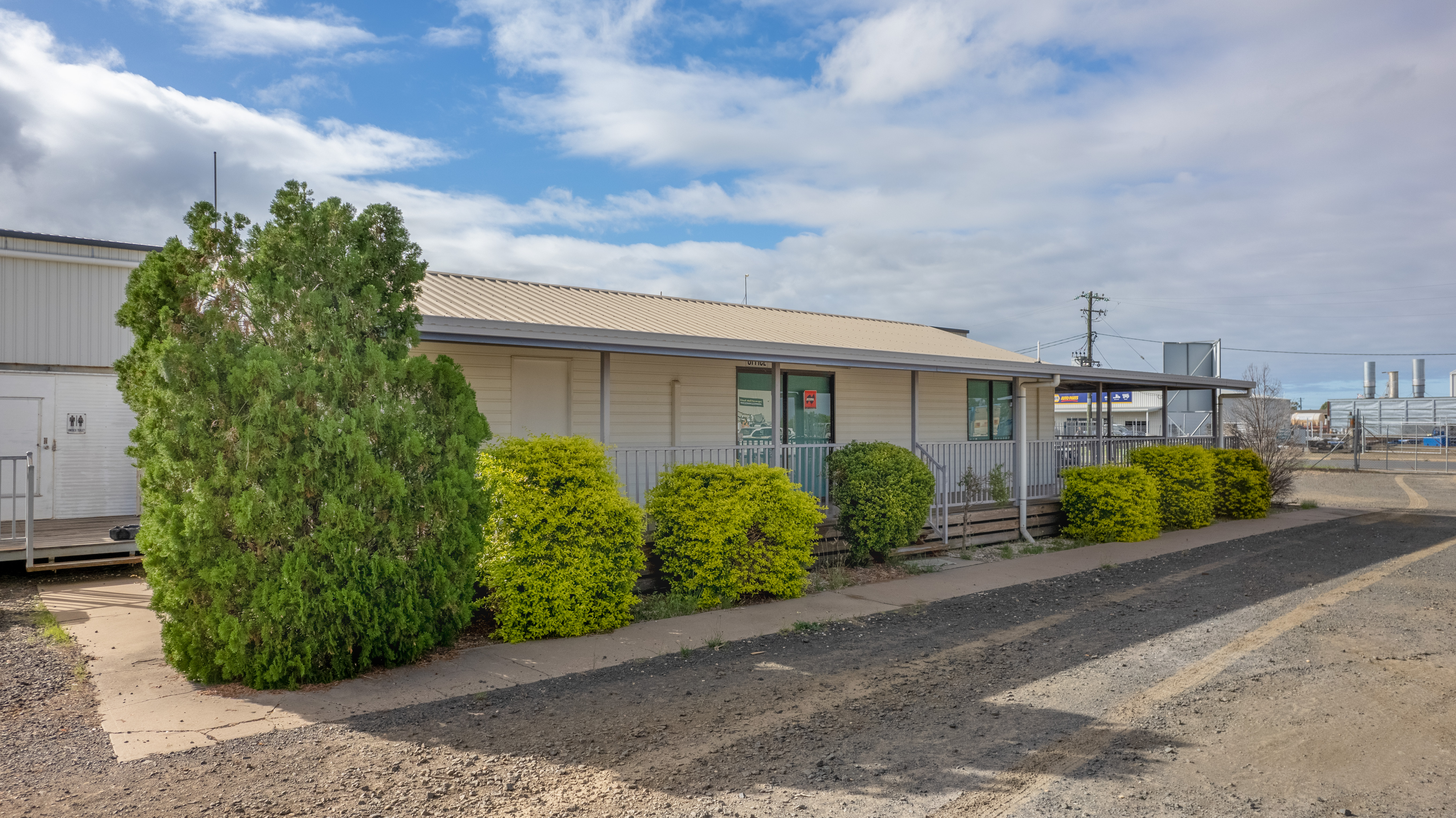 48-50 Industrial Dr, Emerald, QLD, 4720 - Image 6