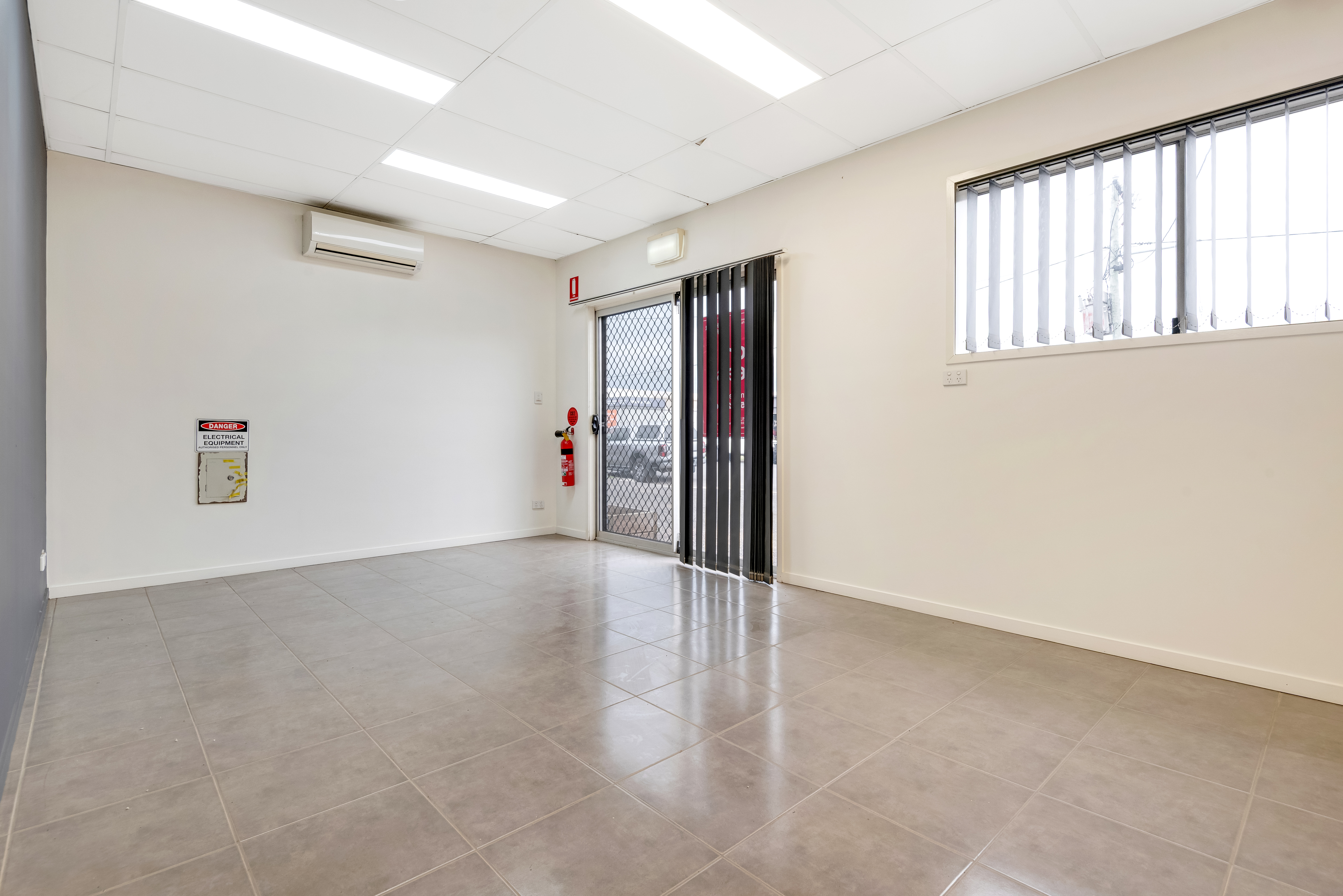 12 Glasson St, Emerald, QLD, 4720 - Image 11
