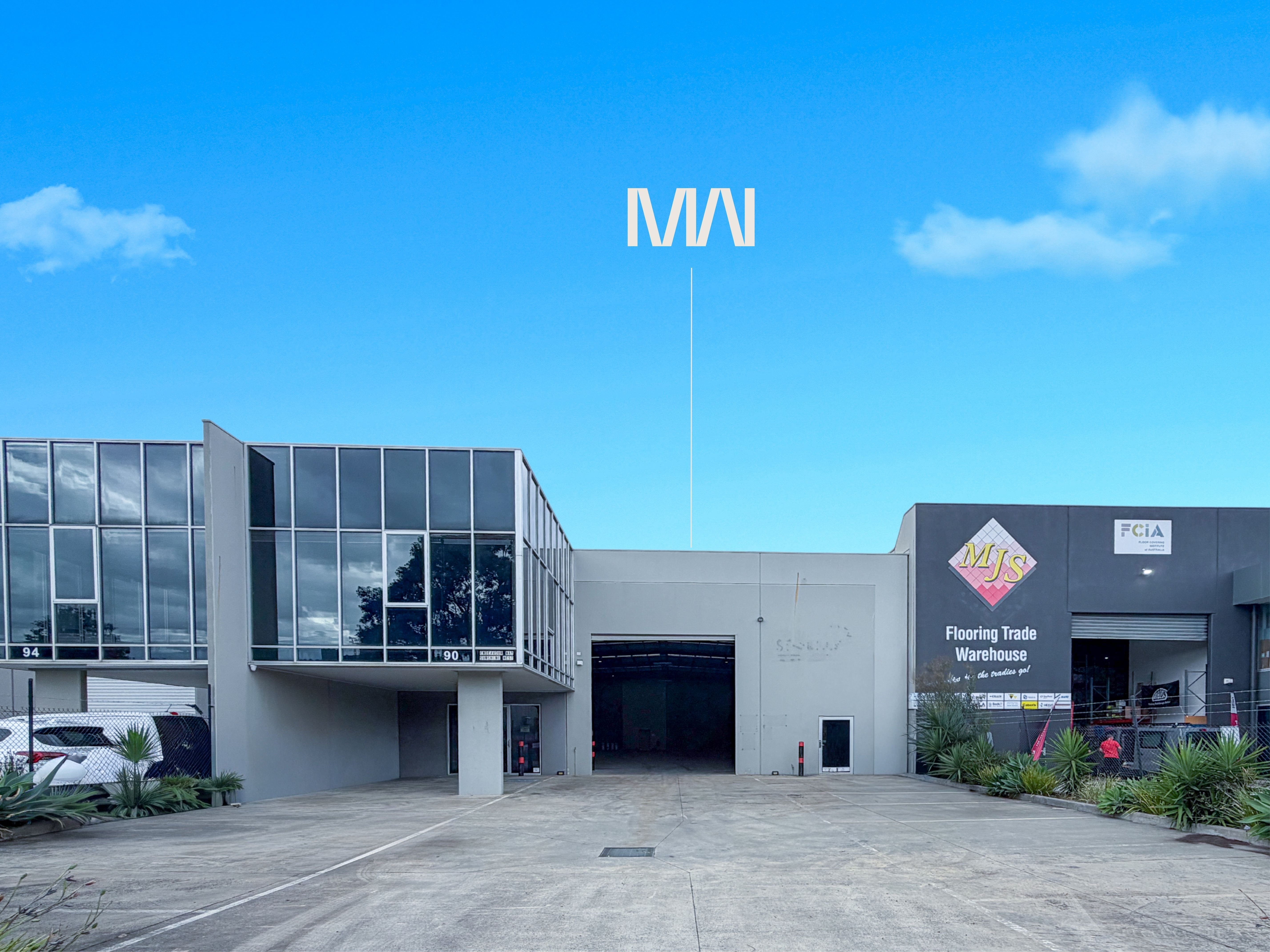 Clear Span Capability. Secure Yard. Immediate Access.