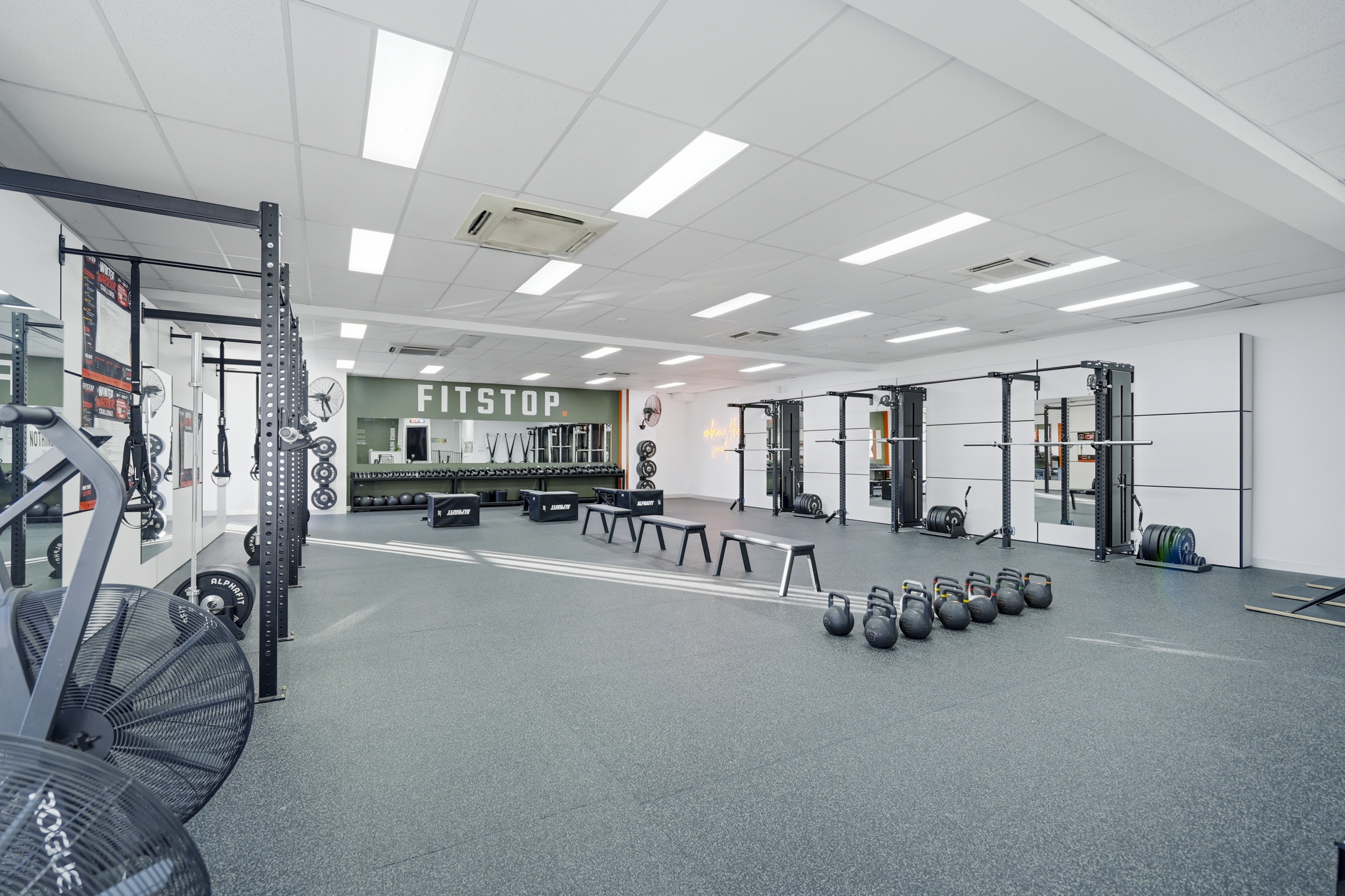 Level 1 Unit 4/139-143 Hobart Road, Kings Meadows, TAS, 7249 - Image 2