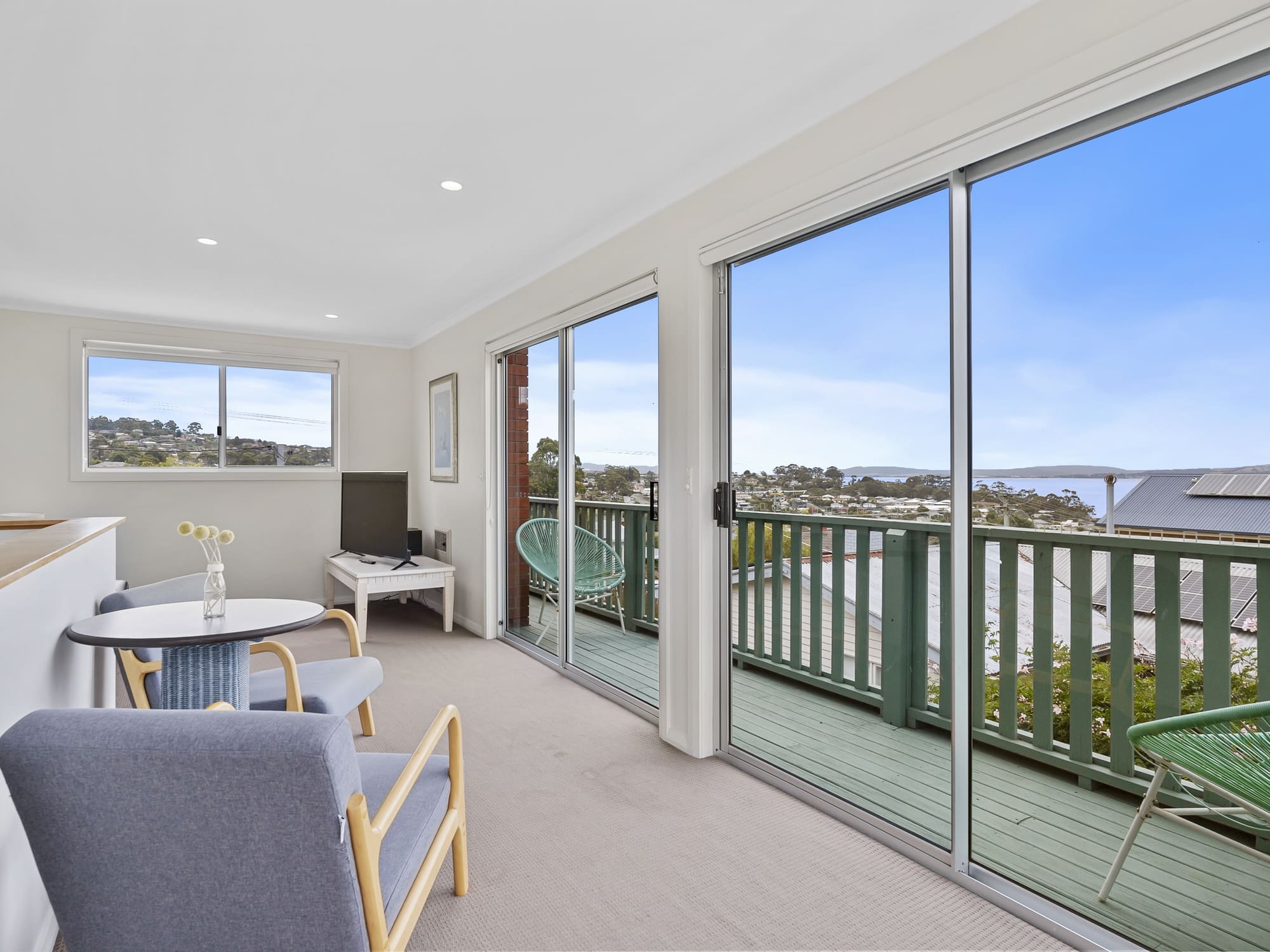 Cedar Cottages/245 Roslyn Avenue, Blackmans Bay, TAS, 7052 - Image 8