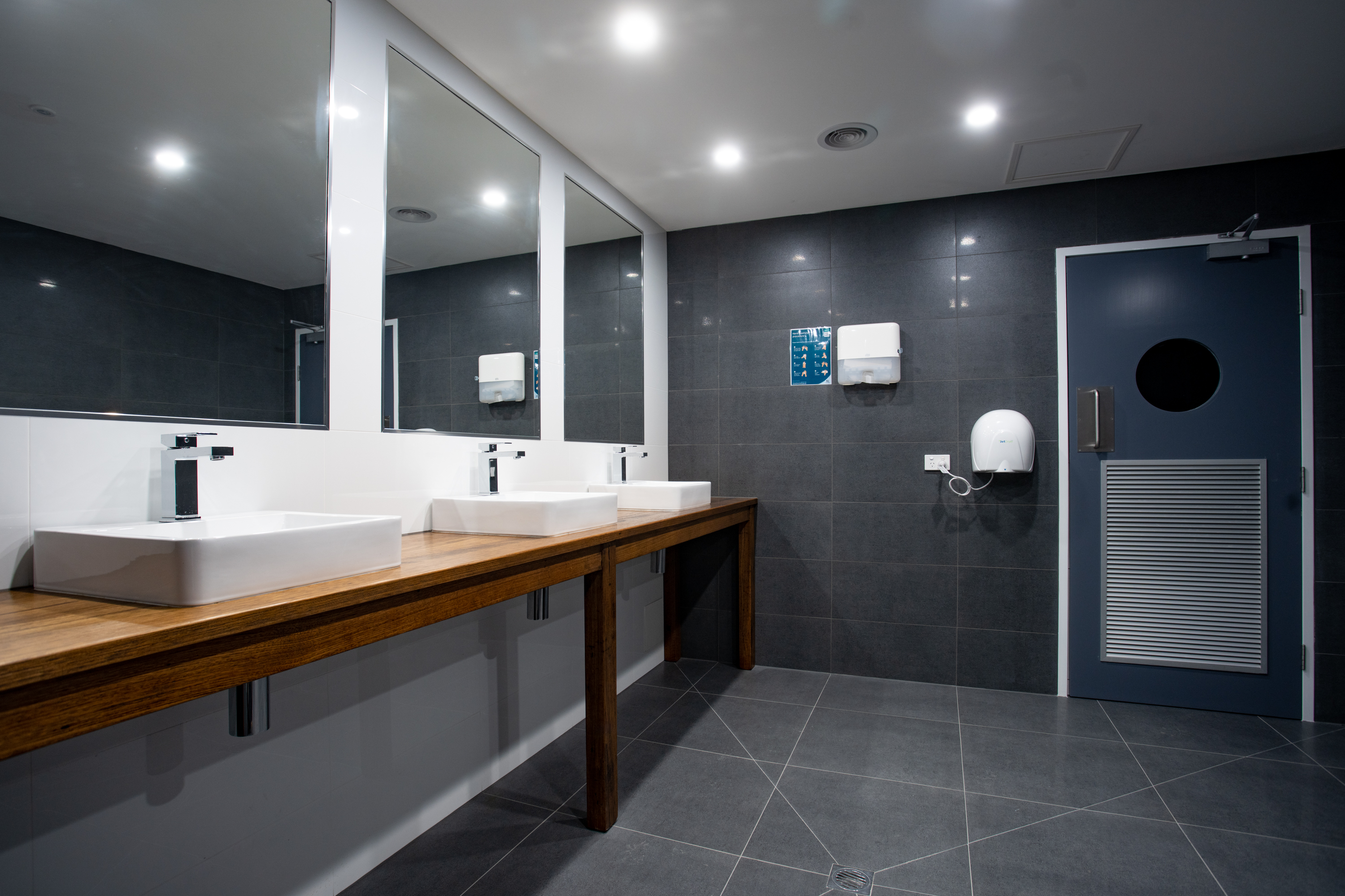 Level 1 & 2/39-41 Alexander Street, Burnie, TAS, 7320 - Image 11