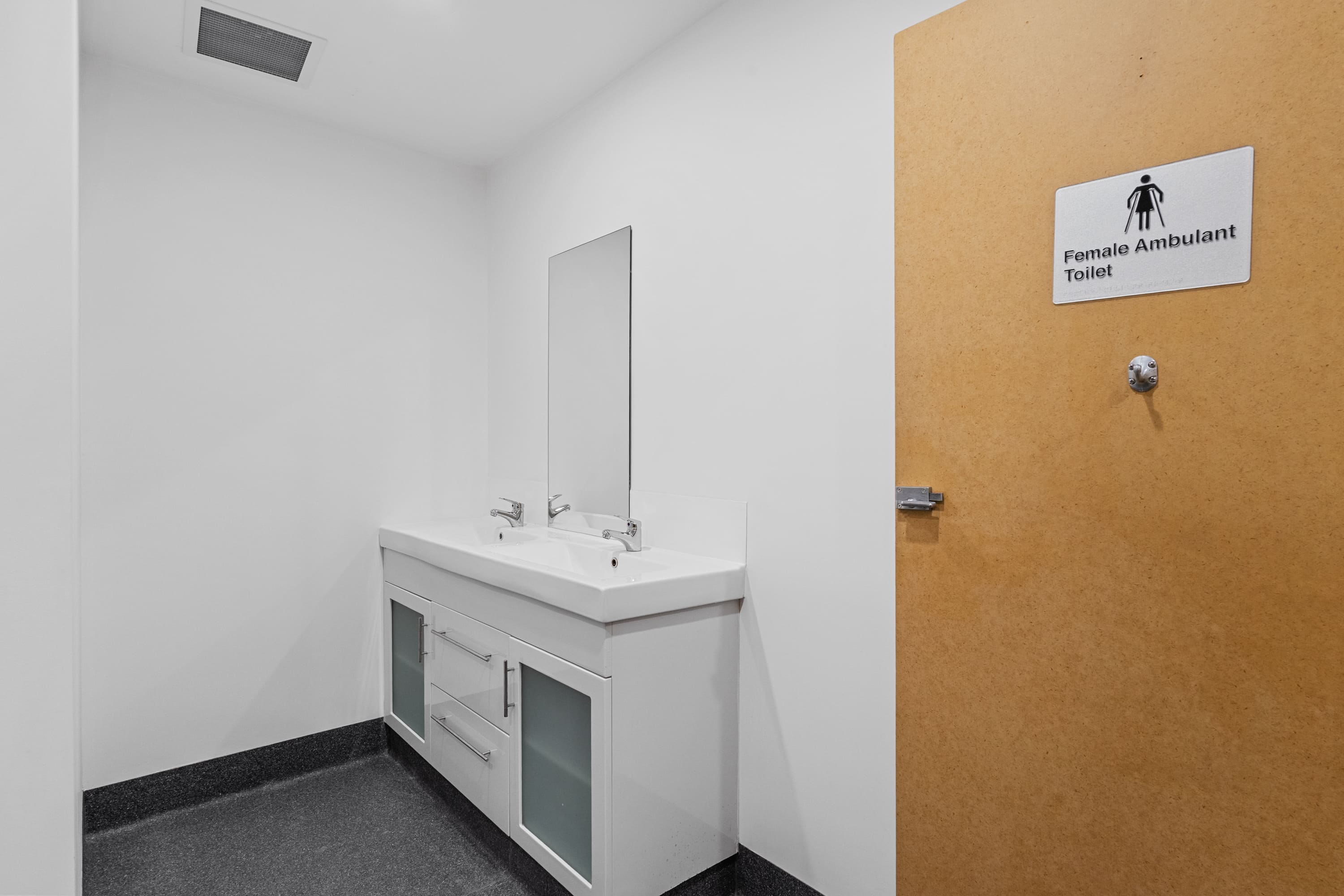 4 Watchorn Street, Hobart, TAS, 7000 - Image 16