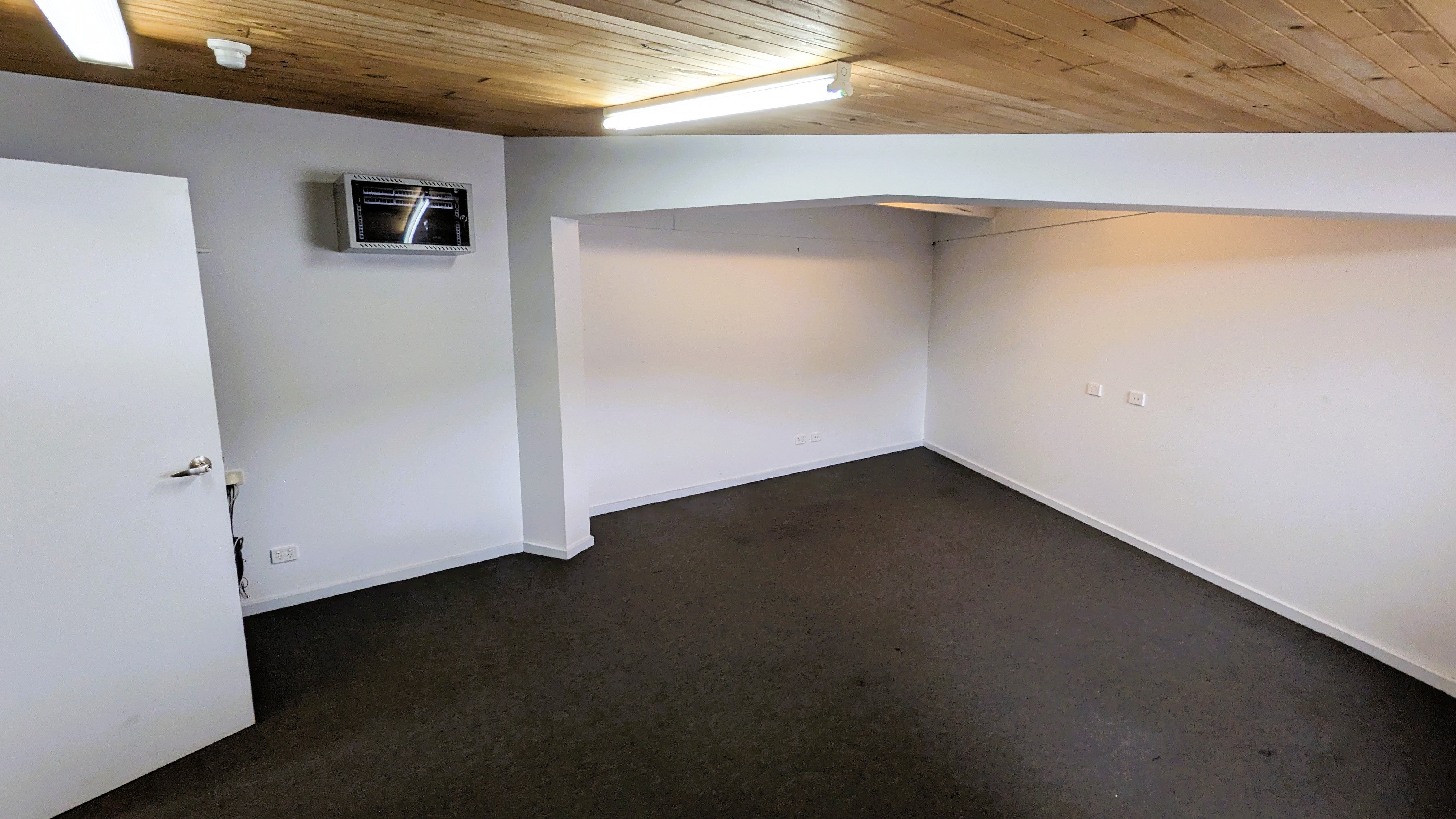 Warehouse 1/17-19 River Road, Wivenhoe, TAS, 7320 - Image 9