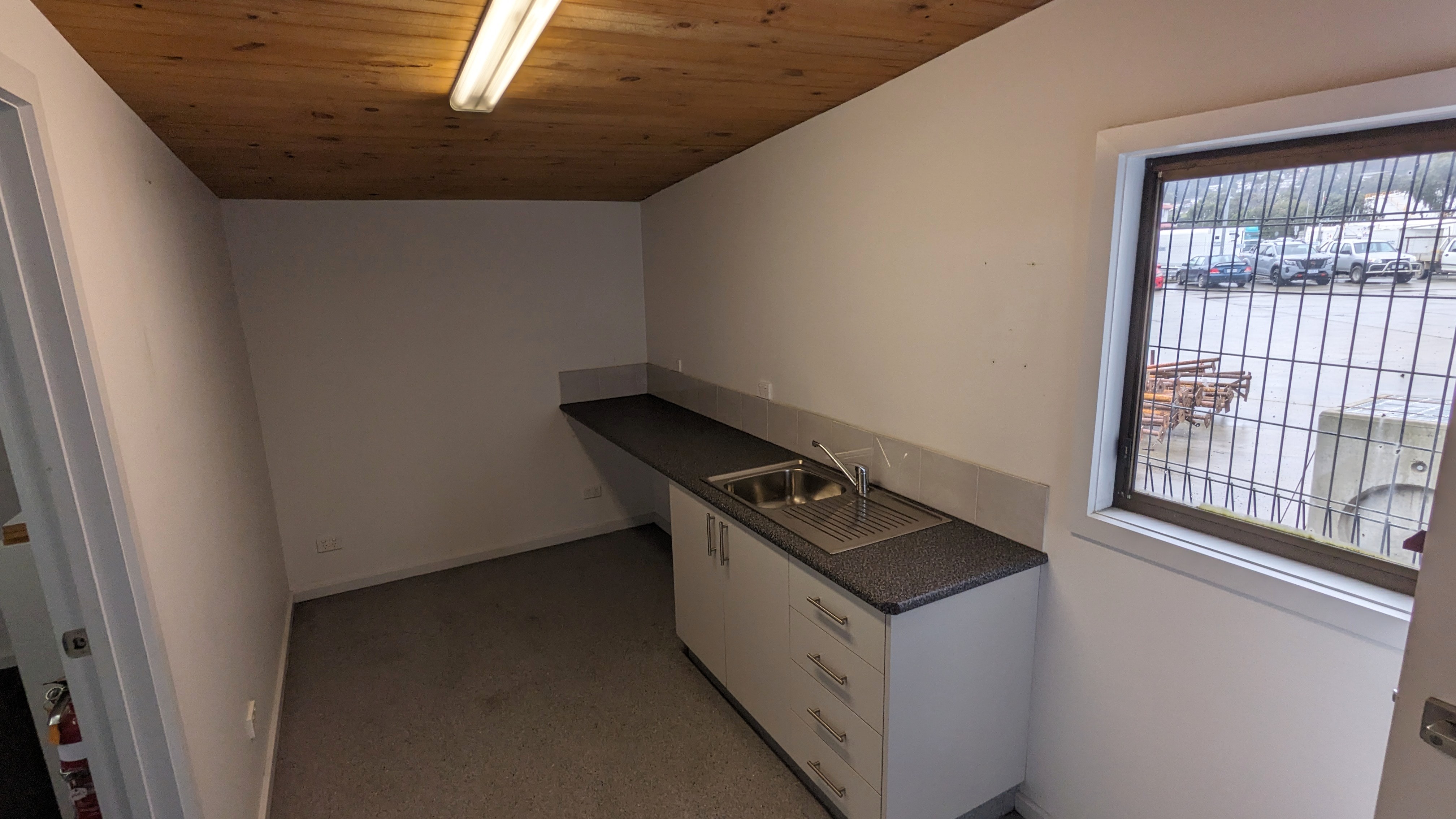 Warehouse 1/17-19 River Road, Wivenhoe, TAS, 7320 - Image 10