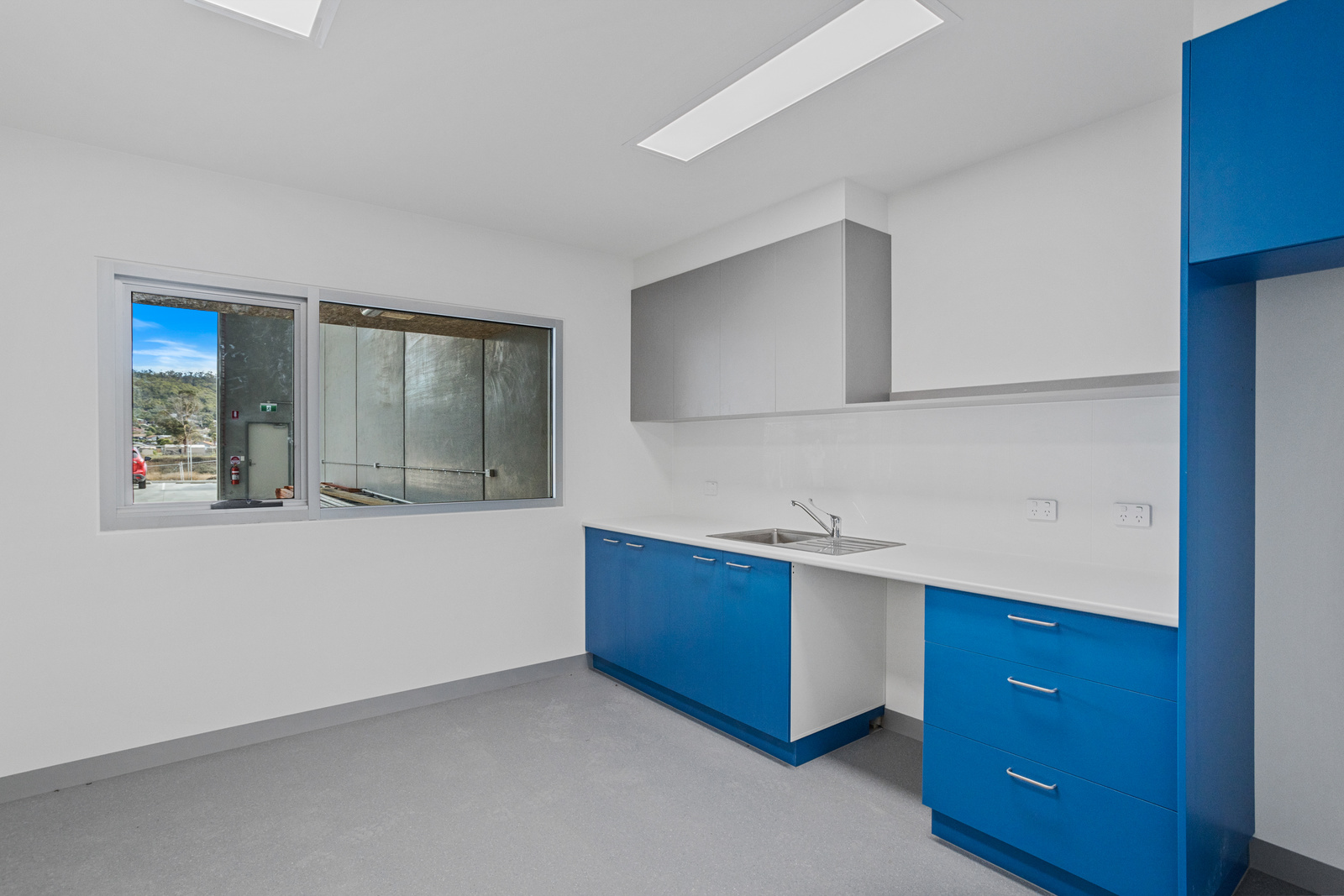 Unit  04/66 Droughty Point Road, Rokeby, TAS, 7019 - Image 4