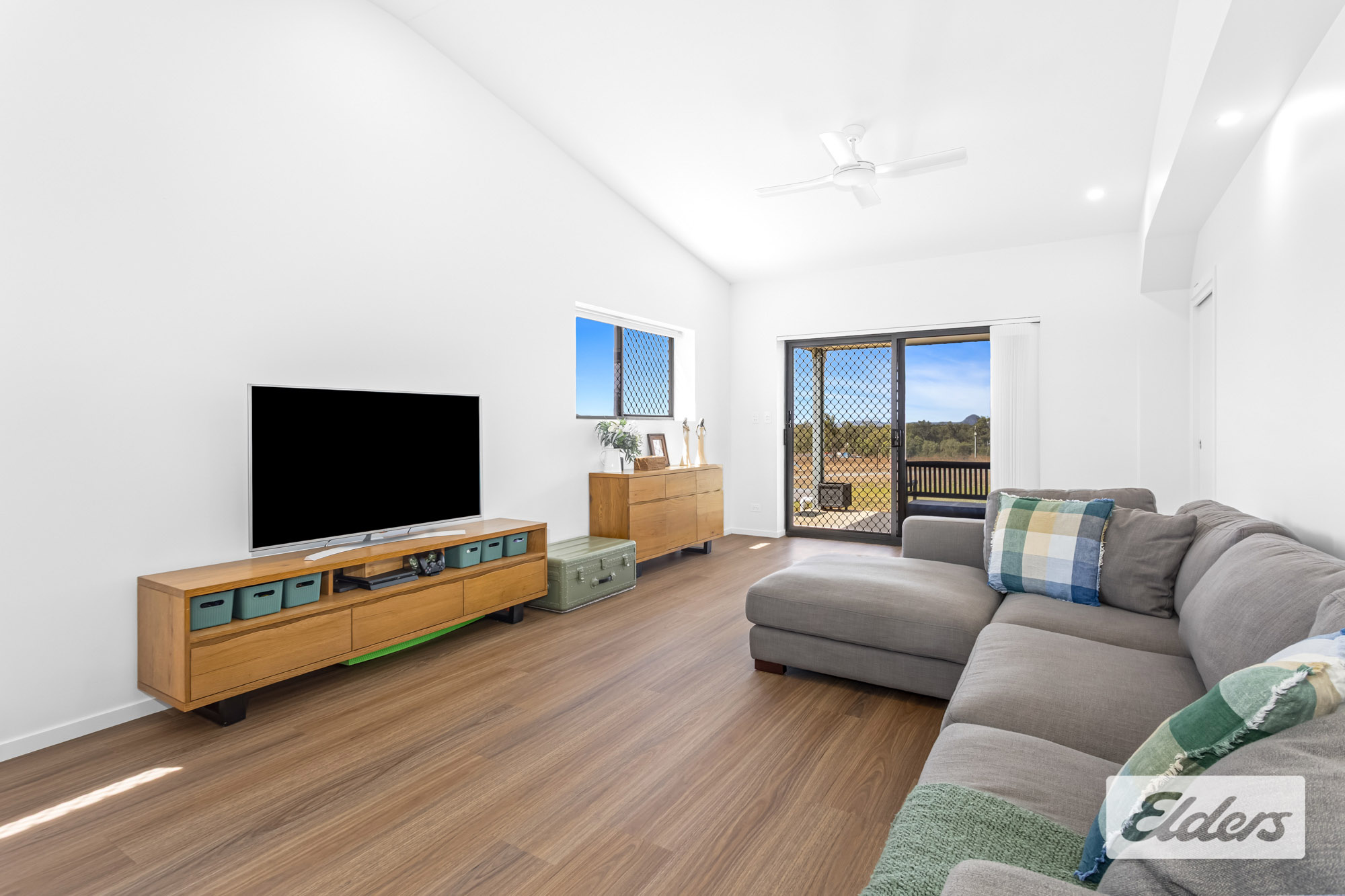 585 Greenlake Rd, Sandringham, QLD, 4701 - Image 9