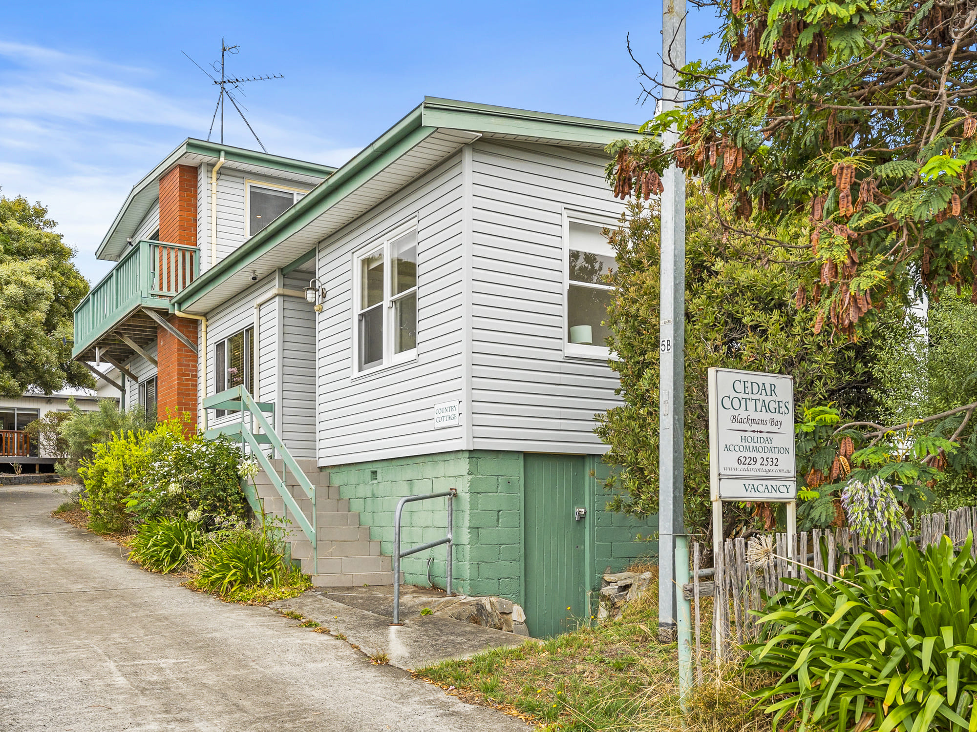 Cedar Cottages/245 Roslyn Avenue, Blackmans Bay, TAS, 7052 - Image 1