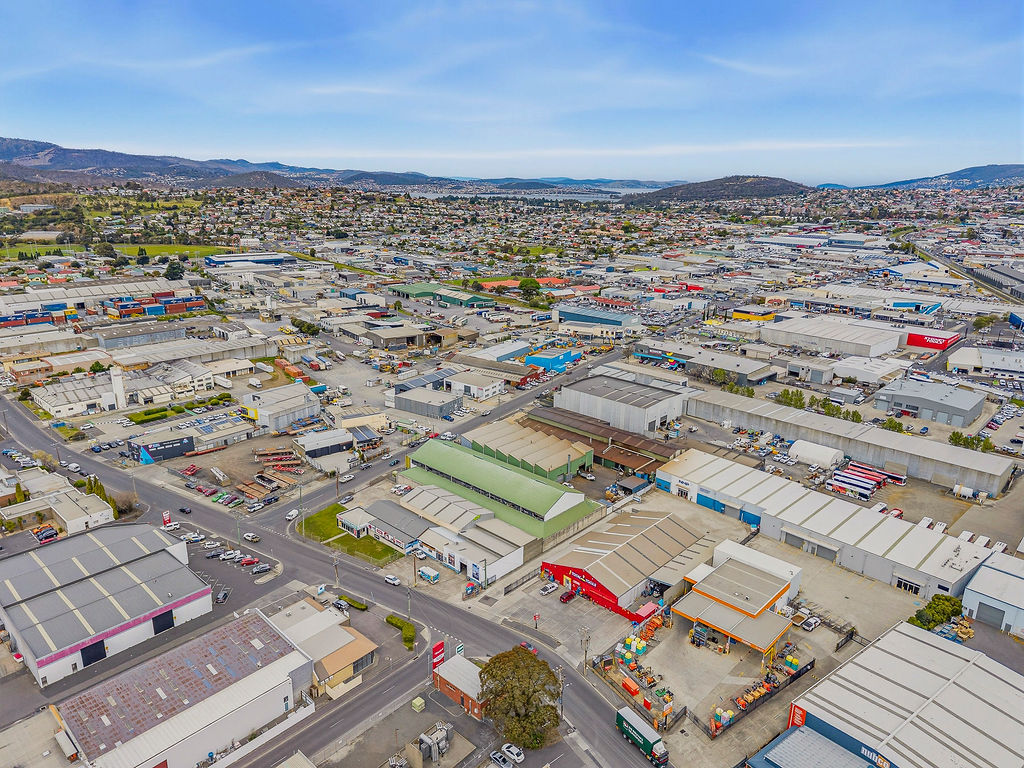 110-112 Sunderland Street, Derwent Park, TAS, 7009 - Image 5