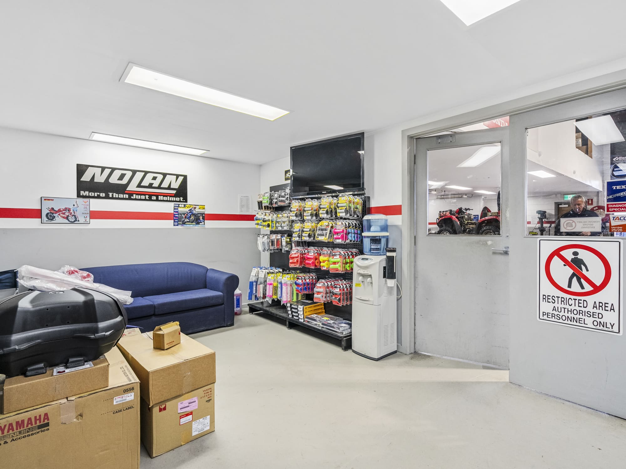 233-235 Main Road, Derwent Park, TAS, 7009 - Image 11