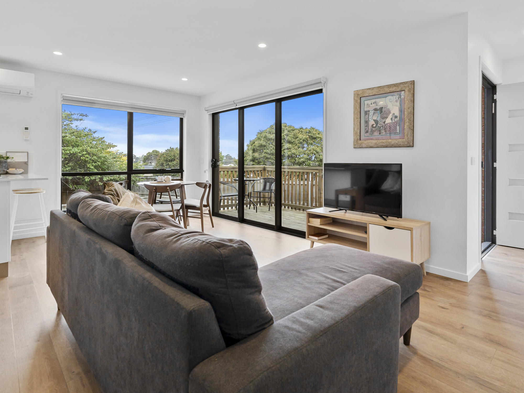 Cedar Cottages/245 Roslyn Avenue, Blackmans Bay, TAS, 7052 - Image 15