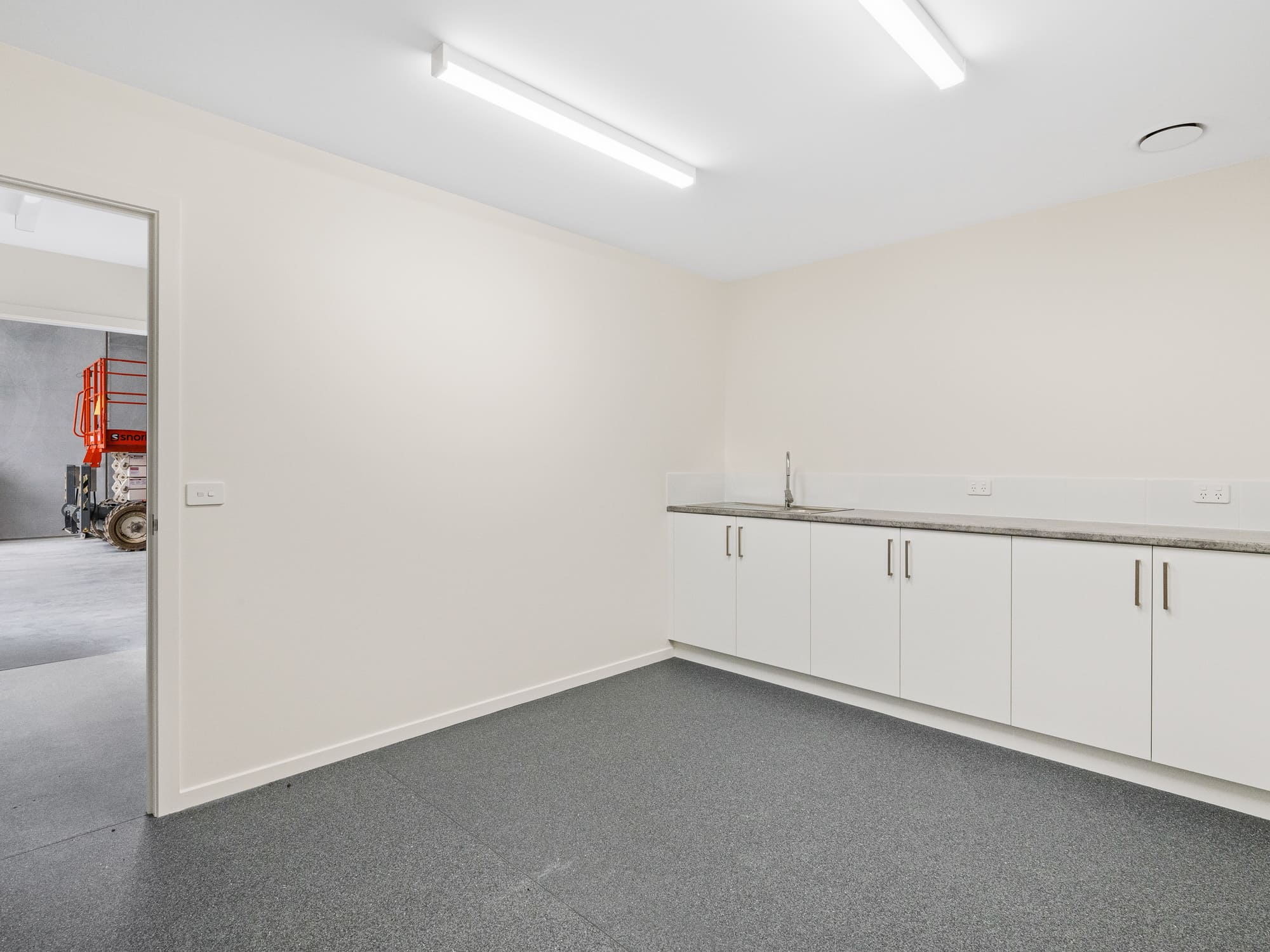 Unit 8/1 Corvalis Lane, Cambridge, TAS, 7170 - Image 8