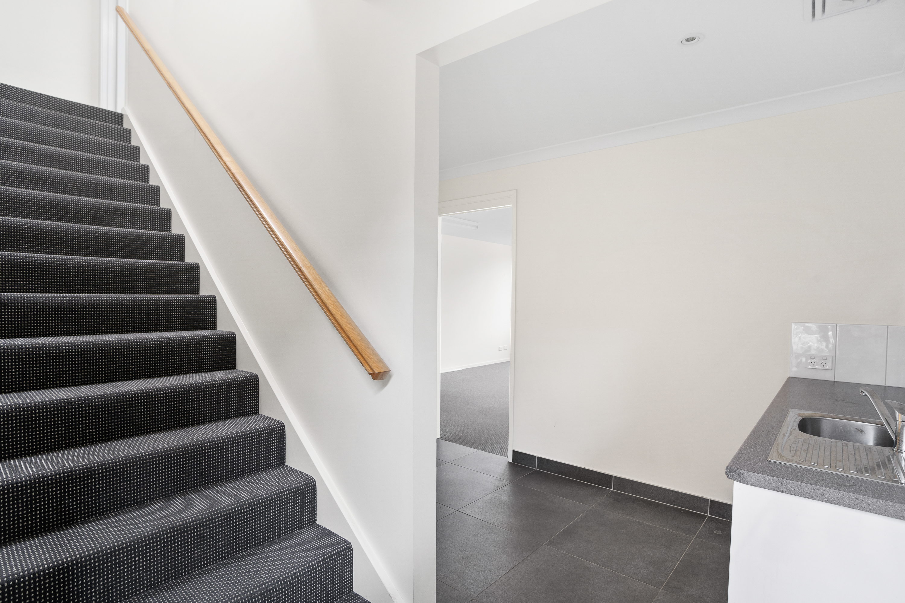 6/14 Kennedy Drive, Cambridge, TAS, 7170 - Image 4