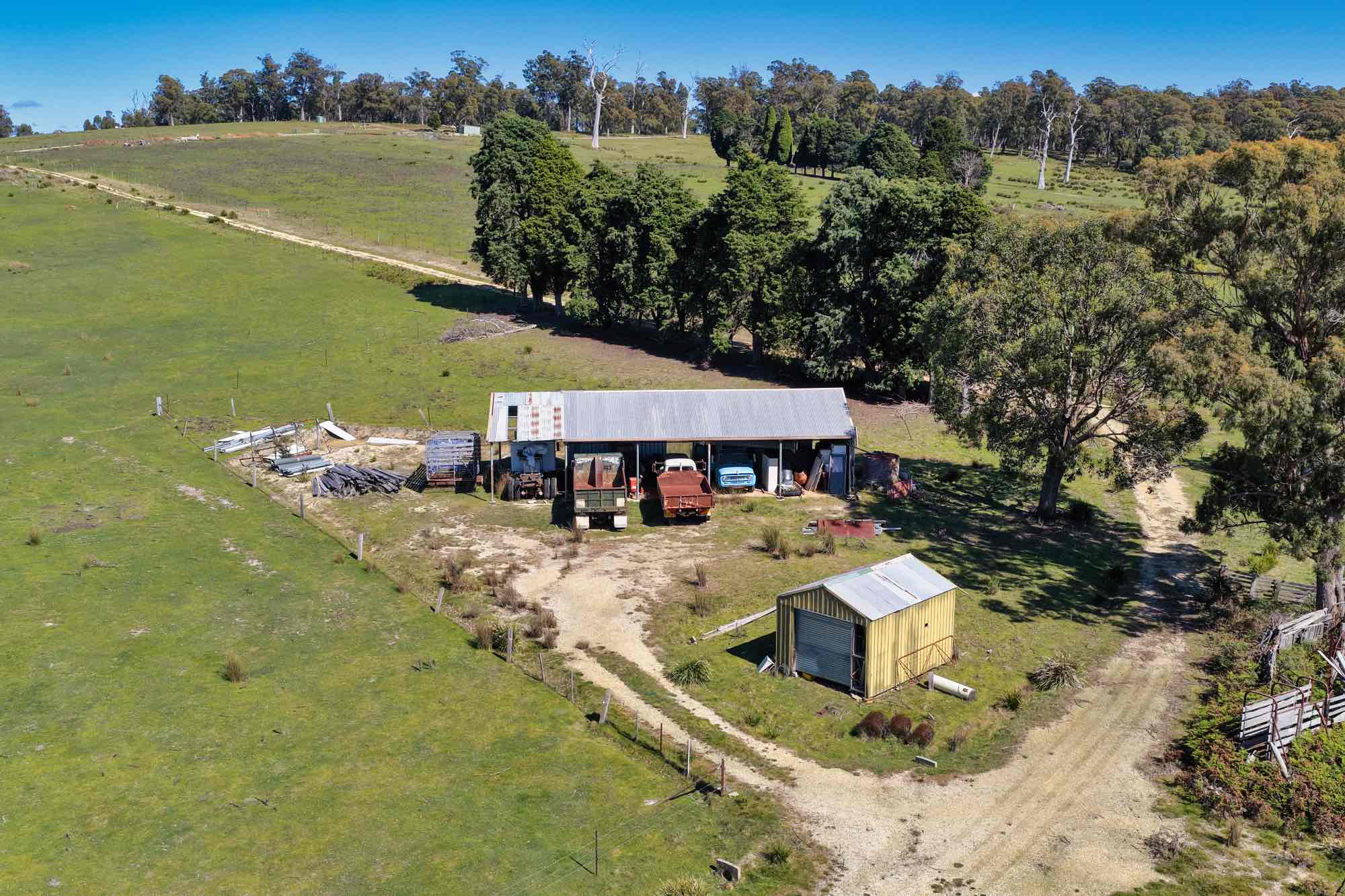 Property/137 Hendersons Lane, Gravelly Beach, TAS, 7276 - Image 2