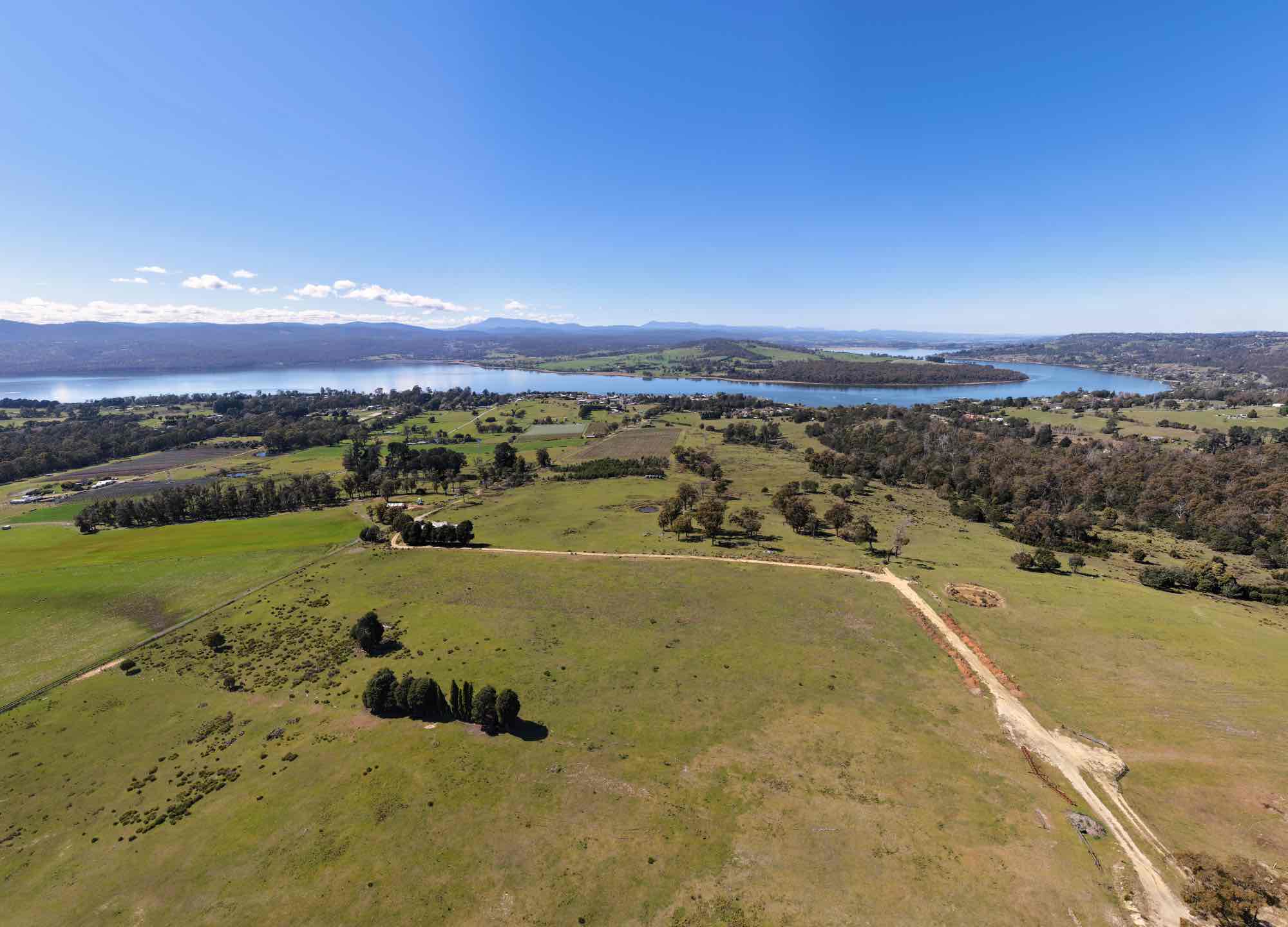 Property/137 Hendersons Lane, Gravelly Beach, TAS, 7276 - Image 11
